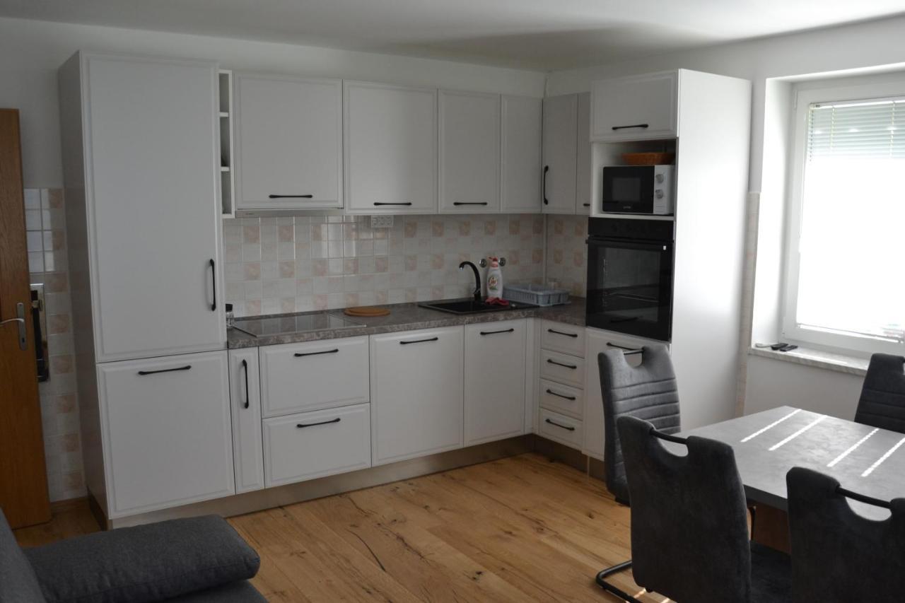 Apartma Ob Potoku Luče Eksteriør billede